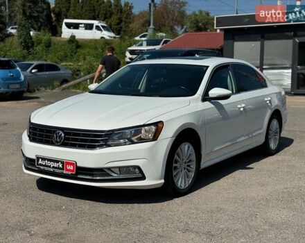 Белый Фольксваген Пассат, объемом двигателя 1.8 л и пробегом 196 тыс. км за 12940 $, фото 1 на Automoto.ua