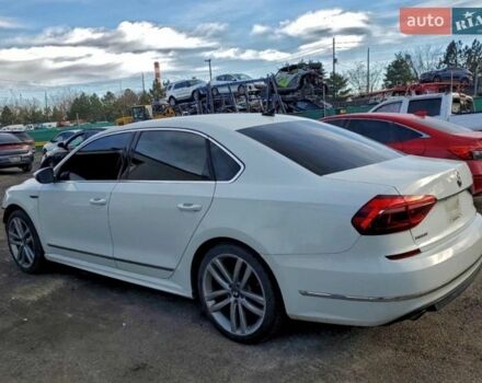 Белый Фольксваген Пассат, объемом двигателя 1.8 л и пробегом 173 тыс. км за 7700 $, фото 1 на Automoto.ua