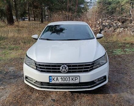 Белый Фольксваген Пассат, объемом двигателя 1.78 л и пробегом 175 тыс. км за 11800 $, фото 1 на Automoto.ua