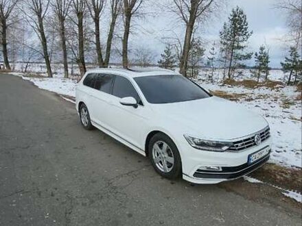 Фольксваген Пассат 2016 в Бородянке на Automoto.ua Белый Фольксваген Пассат, объемом двигателя 1.97 л и пробегом 339 тыс. км за 13600 $, фото 1 на Automoto.ua