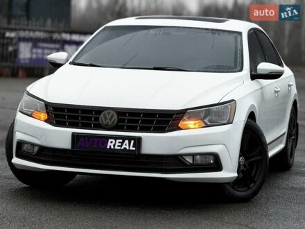 Белый Фольксваген Пассат, объемом двигателя 1.8 л и пробегом 163 тыс. км за 14700 $, фото 1 на Automoto.ua