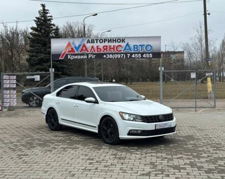 Белый Фольксваген Пассат, объемом двигателя 1.8 л и пробегом 163 тыс. км за 13999 $, фото 1 на Automoto.ua