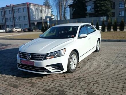 Білий Фольксваген Пассат, об'ємом двигуна 1.8 л та пробігом 234 тис. км за 10200 $, фото 1 на Automoto.ua