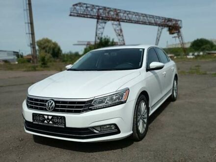 Белый Фольксваген Пассат, объемом двигателя 1.8 л и пробегом 239 тыс. км за 10900 $, фото 1 на Automoto.ua