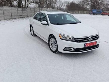 Білий Фольксваген Пассат, об'ємом двигуна 0 л та пробігом 266 тис. км за 11800 $, фото 1 на Automoto.ua