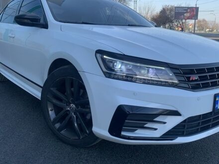 Белый Фольксваген Пассат, объемом двигателя 1.8 л и пробегом 140 тыс. км за 12700 $, фото 1 на Automoto.ua