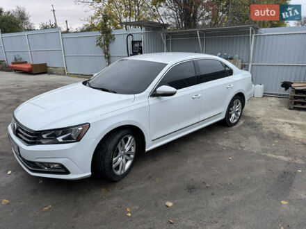Фольксваген Пассат 2017 в Кодыме на Automoto.ua Белый Фольксваген Пассат, объемом двигателя 1.8 л и пробегом 185 тыс. км за 12650 $, фото 1 на Automoto.ua