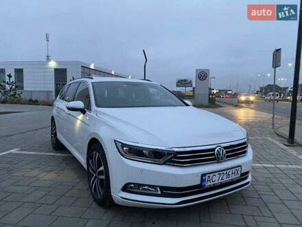Білий Фольксваген Пассат, об'ємом двигуна 1.97 л та пробігом 243 тис. км за 17500 $, фото 1 на Automoto.ua