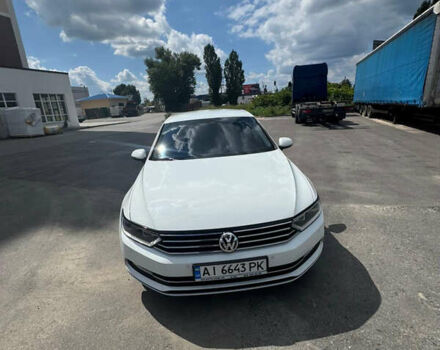 Белый Фольксваген Пассат, объемом двигателя 1.8 л и пробегом 106 тыс. км за 18599 $, фото 1 на Automoto.ua