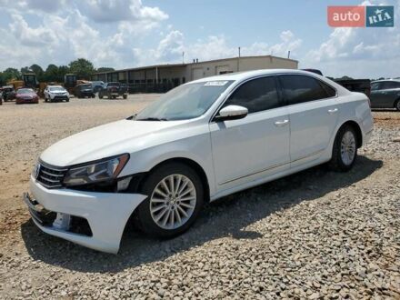 Белый Фольксваген Пассат, объемом двигателя 1.8 л и пробегом 129 тыс. км за 2200 $, фото 1 на Automoto.ua