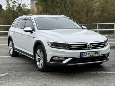 Белый Фольксваген Пассат, объемом двигателя 1.97 л и пробегом 219 тыс. км за 20000 $, фото 1 на Automoto.ua