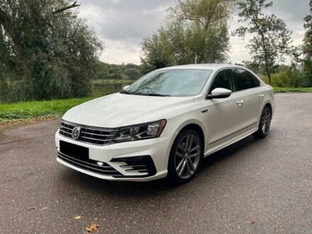 Білий Фольксваген Пассат, об'ємом двигуна 0 л та пробігом 98 тис. км за 9700 $, фото 1 на Automoto.ua