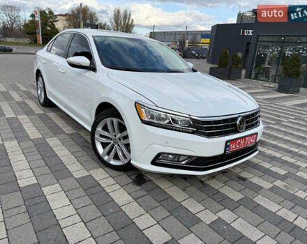 Белый Фольксваген Пассат, объемом двигателя 2 л и пробегом 88 тыс. км за 15900 $, фото 1 на Automoto.ua