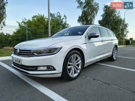 Білий Фольксваген Пассат, об'ємом двигуна 1.97 л та пробігом 290 тис. км за 19500 $, фото 1 на Automoto.ua