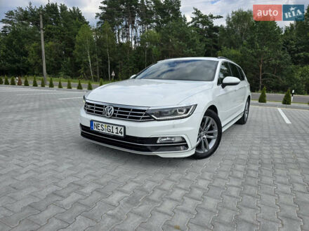 Фольксваген Пассат 2017 в Ковель на Automoto.ua Белый Фольксваген Пассат, объемом двигателя 1.97 л и пробегом 214 тыс. км за 17750 $, фото 1 на Automoto.ua