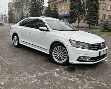 Белый Фольксваген Пассат, объемом двигателя 1.8 л и пробегом 132 тыс. км за 10000 $, фото 1 на Automoto.ua