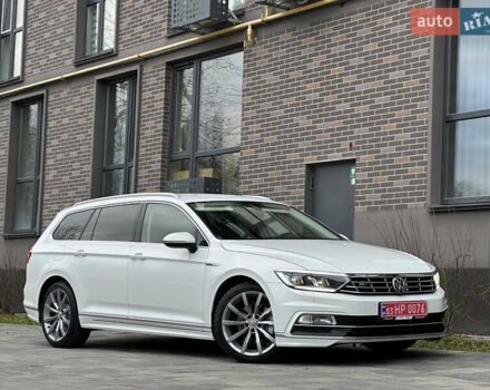 Белый Фольксваген Пассат, объемом двигателя 2 л и пробегом 260 тыс. км за 18250 $, фото 1 на Automoto.ua