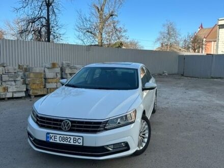 Белый Фольксваген Пассат, объемом двигателя 1.8 л и пробегом 169 тыс. км за 14700 $, фото 1 на Automoto.ua