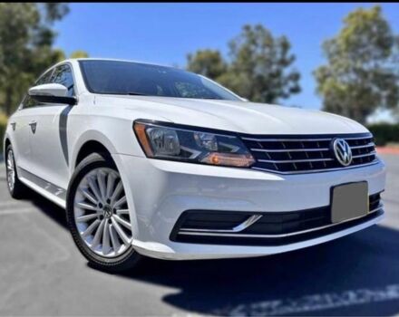 Білий Фольксваген Пассат, об'ємом двигуна 0 л та пробігом 130 тис. км за 7800 $, фото 1 на Automoto.ua