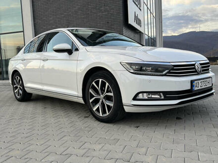 Білий Фольксваген Пассат, об'ємом двигуна 2 л та пробігом 320 тис. км за 16500 $, фото 1 на Automoto.ua