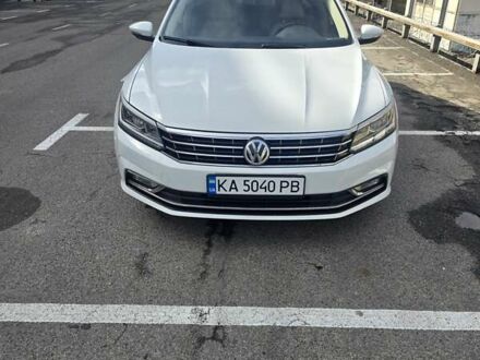 Білий Фольксваген Пассат, об'ємом двигуна 1.98 л та пробігом 133 тис. км за 13300 $, фото 1 на Automoto.ua