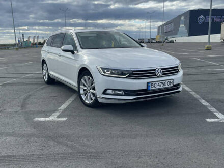 Білий Фольксваген Пассат, об'ємом двигуна 1.97 л та пробігом 200 тис. км за 17500 $, фото 1 на Automoto.ua