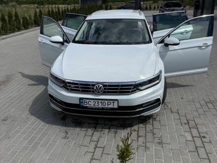 Білий Фольксваген Пассат, об'ємом двигуна 1.97 л та пробігом 201 тис. км за 18500 $, фото 1 на Automoto.ua