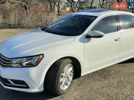 Белый Фольксваген Пассат, объемом двигателя 1.98 л и пробегом 107 тыс. км за 13700 $, фото 1 на Automoto.ua