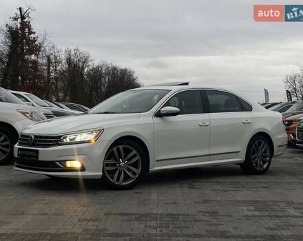 Белый Фольксваген Пассат, объемом двигателя 1.8 л и пробегом 167 тыс. км за 13990 $, фото 1 на Automoto.ua