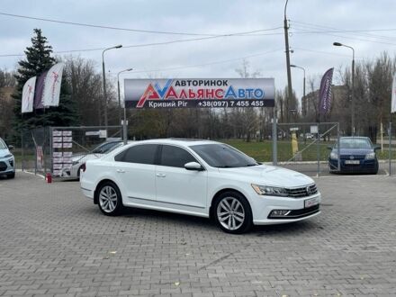 Белый Фольксваген Пассат, объемом двигателя 2 л и пробегом 119 тыс. км за 17400 $, фото 1 на Automoto.ua