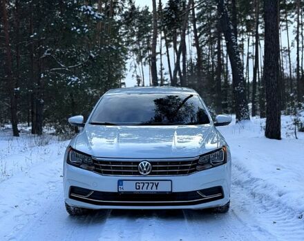 Белый Фольксваген Пассат, объемом двигателя 2 л и пробегом 190 тыс. км за 10500 $, фото 1 на Automoto.ua