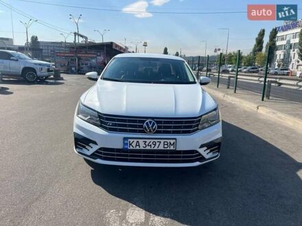 Белый Фольксваген Пассат, объемом двигателя 1.98 л и пробегом 130 тыс. км за 13300 $, фото 1 на Automoto.ua