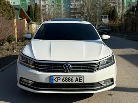 Белый Фольксваген Пассат, объемом двигателя 1.8 л и пробегом 132 тыс. км за 14200 $, фото 1 на Automoto.ua