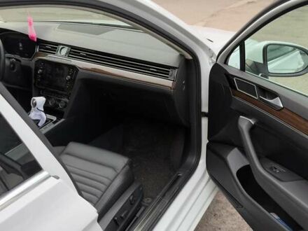 Білий Фольксваген Пассат, об'ємом двигуна 1.97 л та пробігом 101 тис. км за 26000 $, фото 1 на Automoto.ua