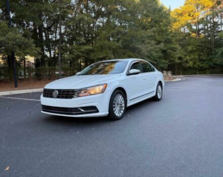 Білий Фольксваген Пассат, об'ємом двигуна 1.8 л та пробігом 59 тис. км за 2550 $, фото 1 на Automoto.ua