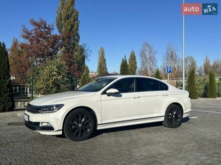 Фольксваген Пассат 2018 в Кременчуге на Automoto.ua Белый Фольксваген Пассат, объемом двигателя 1.97 л и пробегом 148 тыс. км за 24300 $, фото 1 на Automoto.ua