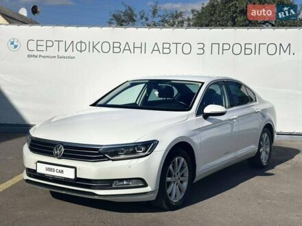 Белый Фольксваген Пассат, объемом двигателя 1.97 л и пробегом 177 тыс. км за 23500 $, фото 1 на Automoto.ua