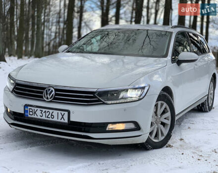 Білий Фольксваген Пассат, об'ємом двигуна 1.97 л та пробігом 229 тис. км за 12500 $, фото 1 на Automoto.ua
