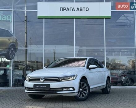 Белый Фольксваген Пассат, объемом двигателя 1.97 л и пробегом 220 тыс. км за 21990 $, фото 1 на Automoto.ua