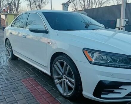 Білий Фольксваген Пассат, об'ємом двигуна 2 л та пробігом 155 тис. км за 15900 $, фото 1 на Automoto.ua