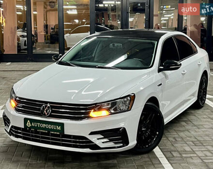 Белый Фольксваген Пассат, объемом двигателя 1.98 л и пробегом 143 тыс. км за 13800 $, фото 1 на Automoto.ua