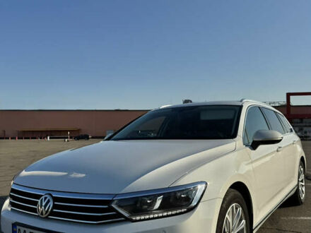 Белый Фольксваген Пассат, объемом двигателя 1.97 л и пробегом 225 тыс. км за 19900 $, фото 1 на Automoto.ua