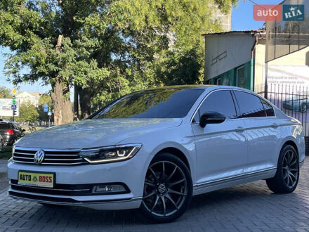 Фольксваген Пассат 2018 в Николаеве на Automoto.ua Белый Фольксваген Пассат, объемом двигателя 2 л и пробегом 216 тыс. км за 18999 $, фото 1 на Automoto.ua