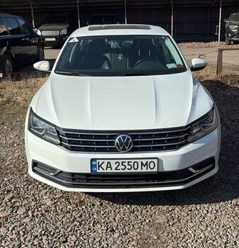 Белый Фольксваген Пассат, объемом двигателя 1.98 л и пробегом 160 тыс. км за 14200 $, фото 1 на Automoto.ua