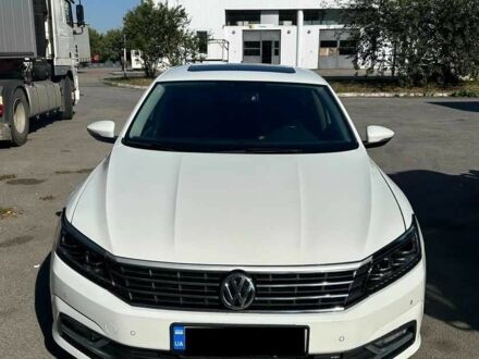 Фольксваген Пассат 2018 в Ирпене на Automoto.ua Белый Фольксваген Пассат, объемом двигателя 2 л и пробегом 77 тыс. км за 9800 $, фото 1 на Automoto.ua