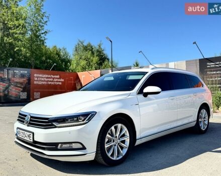 Белый Фольксваген Пассат, объемом двигателя 2 л и пробегом 262 тыс. км за 17500 $, фото 1 на Automoto.ua