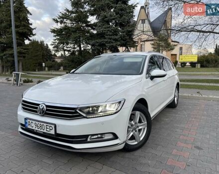 Білий Фольксваген Пассат, об'ємом двигуна 2 л та пробігом 181 тис. км за 18950 $, фото 1 на Automoto.ua
