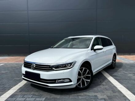 Фольксваген Пассат 2019 в Полтаве на Automoto.ua Белый Фольксваген Пассат, объемом двигателя 2 л и пробегом 33 тыс. км за 3000 $, фото 1 на Automoto.ua