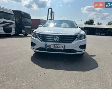 Белый Фольксваген Пассат, объемом двигателя 2 л и пробегом 174 тыс. км за 18500 $, фото 1 на Automoto.ua