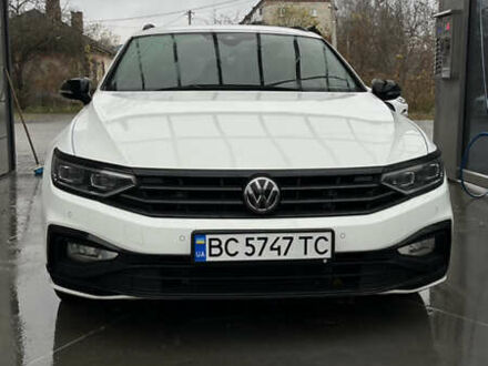 Белый Фольксваген Пассат, объемом двигателя 1.97 л и пробегом 193 тыс. км за 24300 $, фото 1 на Automoto.ua